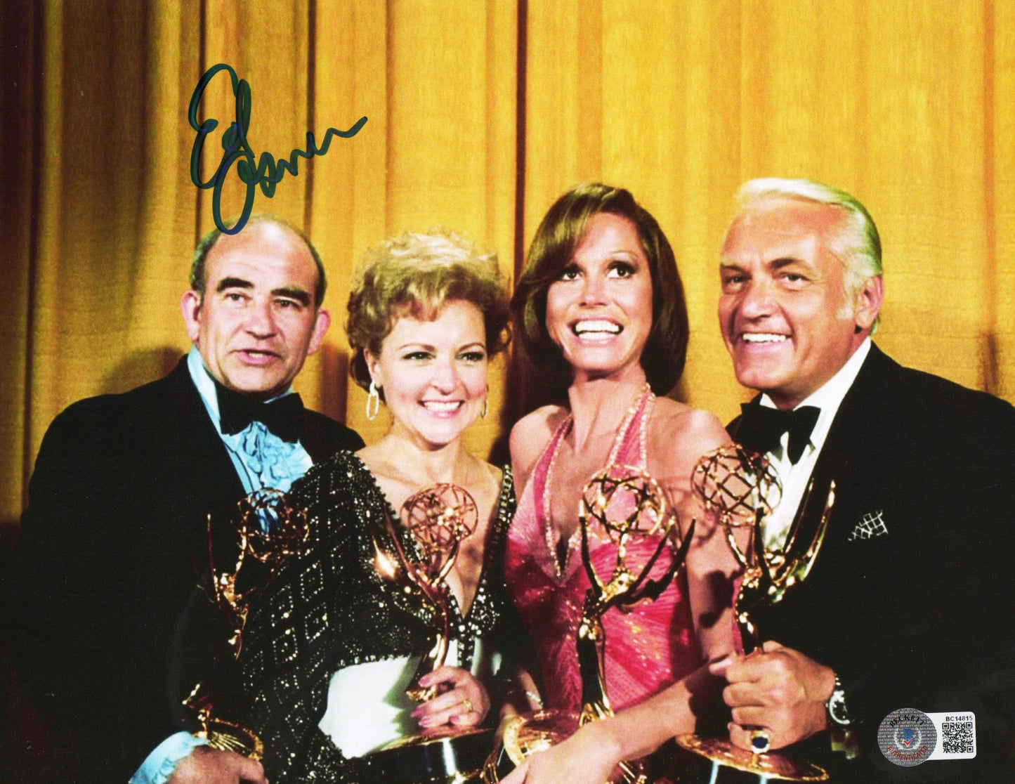 Ed Asner - as Lou Grant - Mary Tyler Moore Show - signed 8.5x11 - Beckett COA